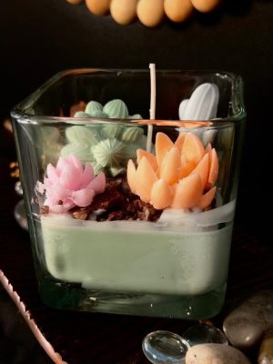 Garden of mahogany candle