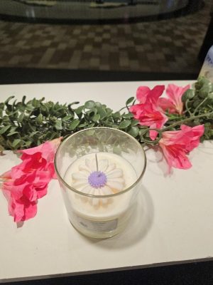 Vanilla Daisy Flower Candle