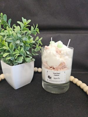 Apple pie candle