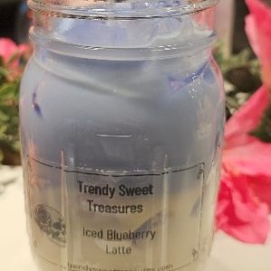 Iced blueberry latte candle
